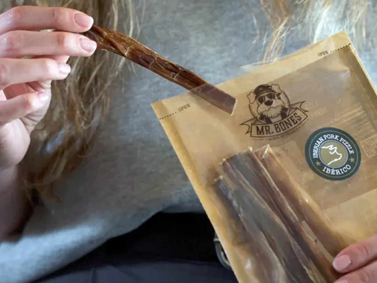 Snack Complementario Funcional Deshidratado de Nervio de Cerdo Ibérico  "SIN CEREALES + MASA MUSCULAR & SALUD DENTAL" para Perro Adulto/Senior tamaño Mini/Pequeño/Mediano