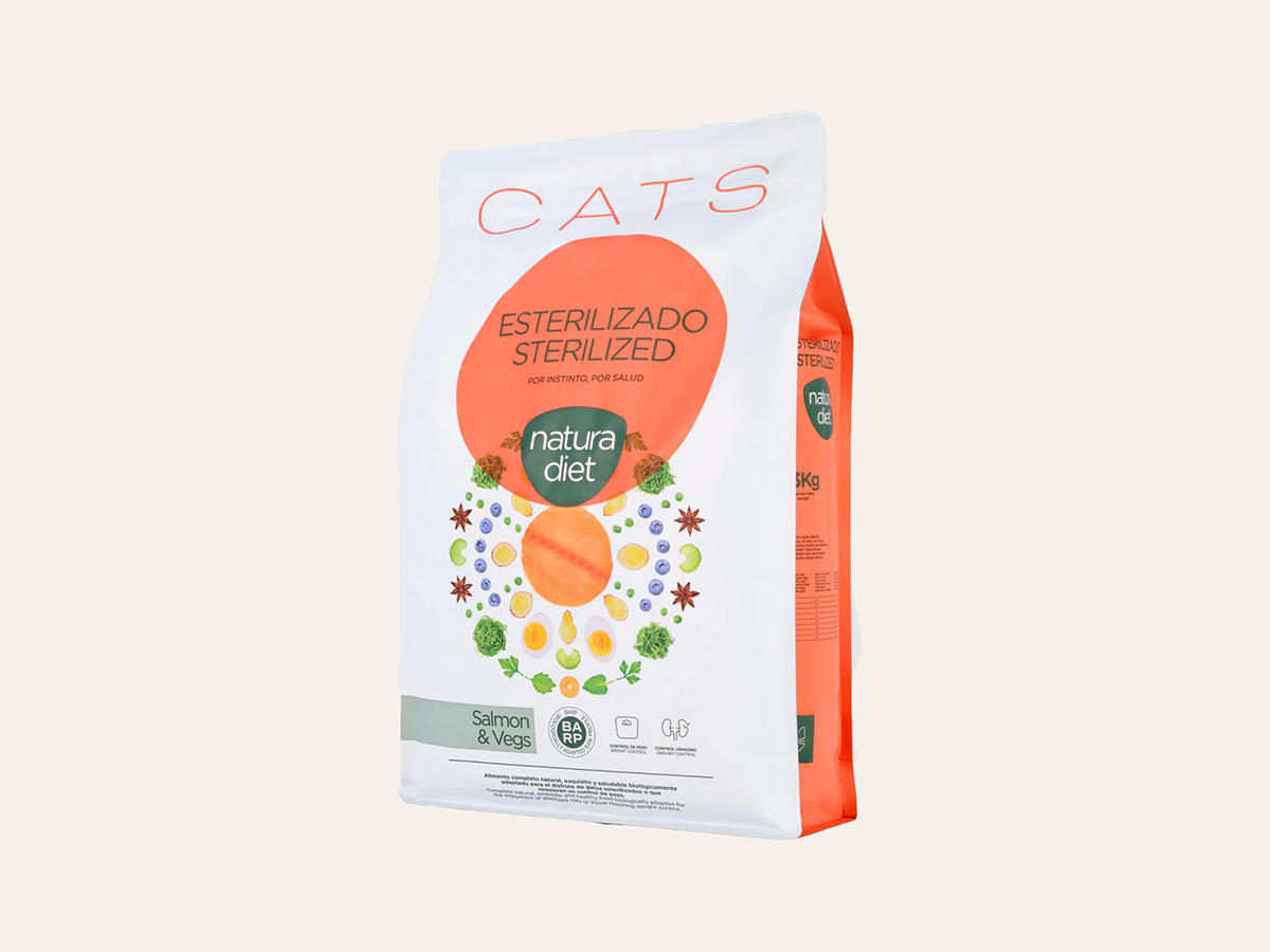 Pienso de Salmón y Pollo "CONTROL DE PESO, ANTIESTRÉS Y SALUD URINARIA" para Gato Adulto Esterilizado